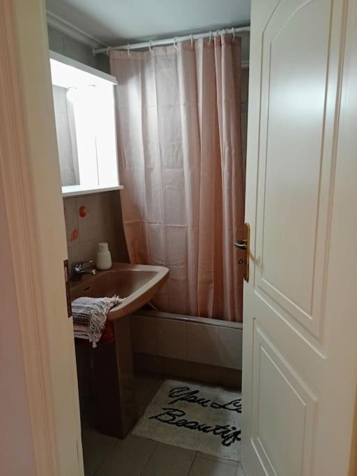 Vincent - Central 2 Bedroom Apartment 79Sqm Τρίπολη Εξωτερικό φωτογραφία